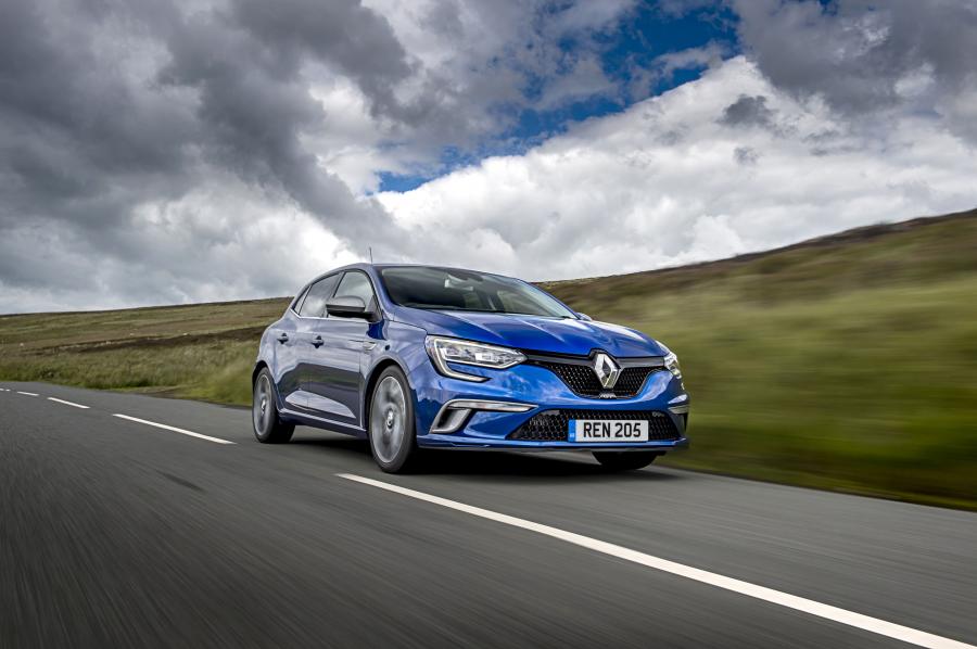  Renault Megane GT 2016 года  (UK) (фото 15 из 39)